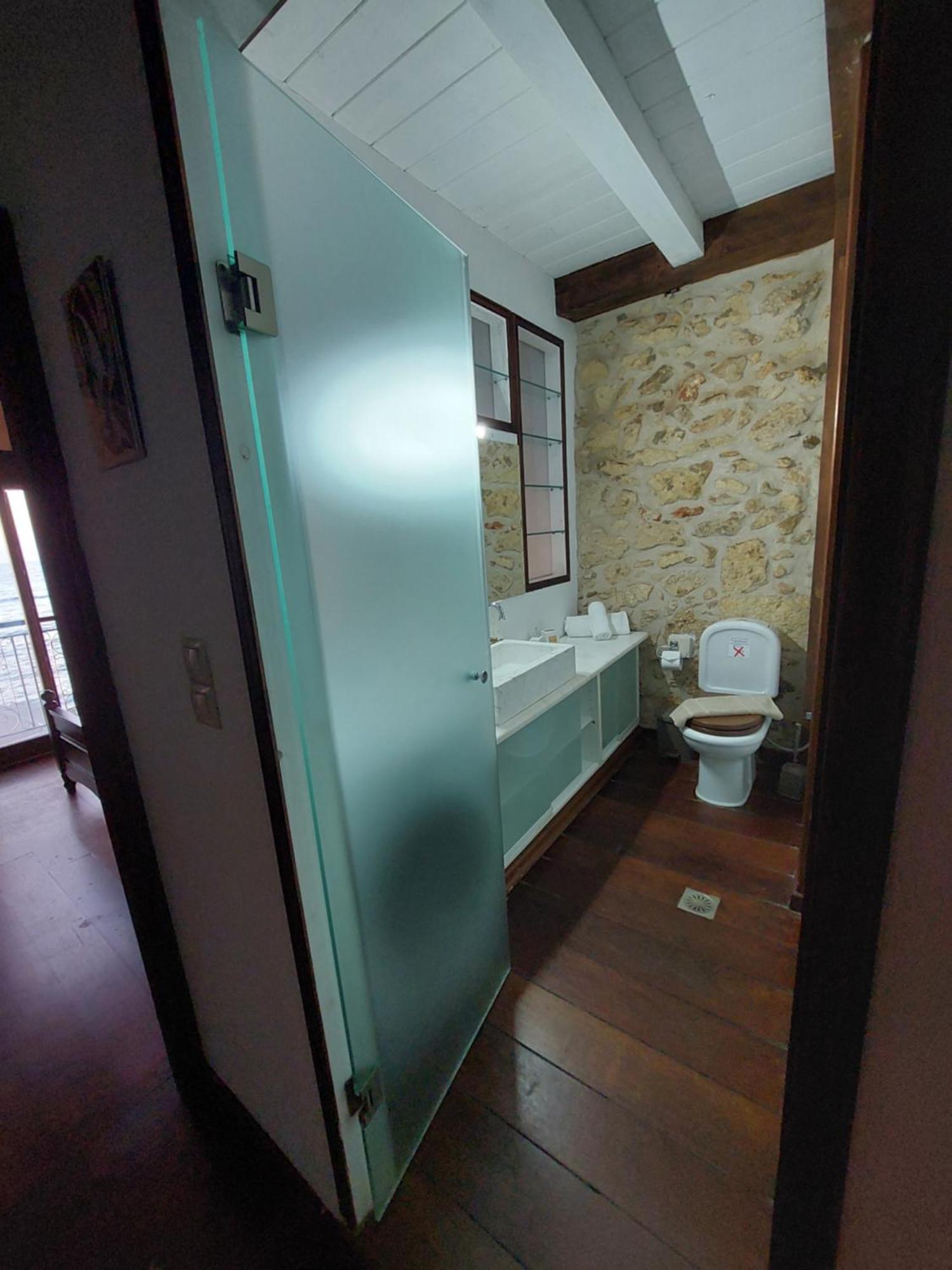 Volakas Beachfront Suites Rethimnon Buitenkant foto